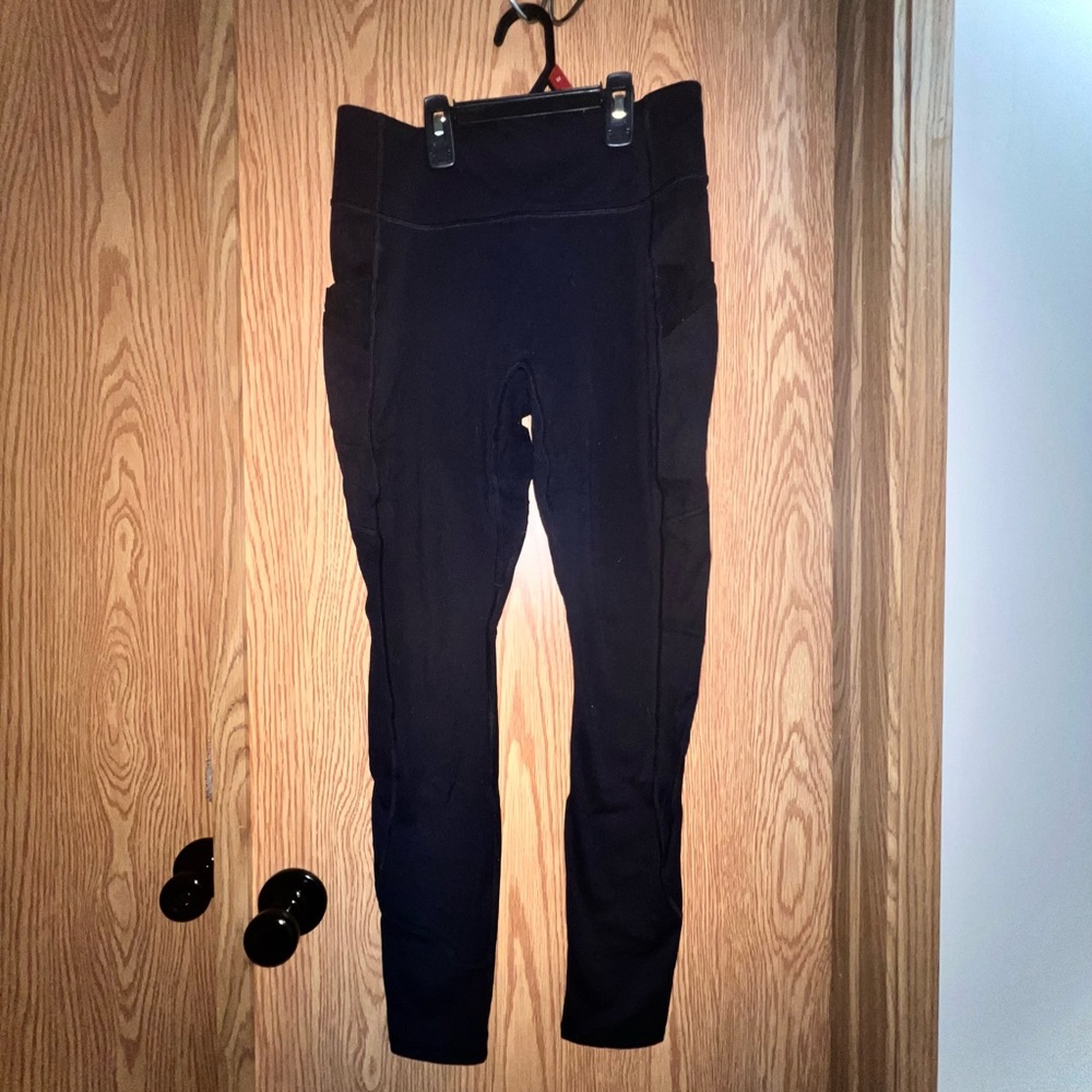 Fabletics Motion 365 leggings